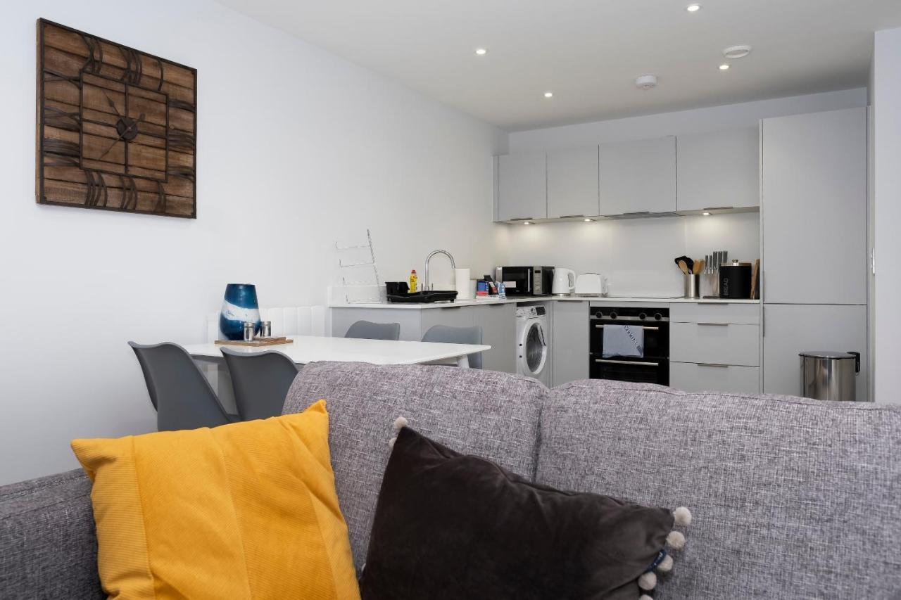 2 Putsborough - Luxury Apartment At Byron Woolacombe, Only 4 Minute Walk To Woolacombe Beach! מראה חיצוני תמונה